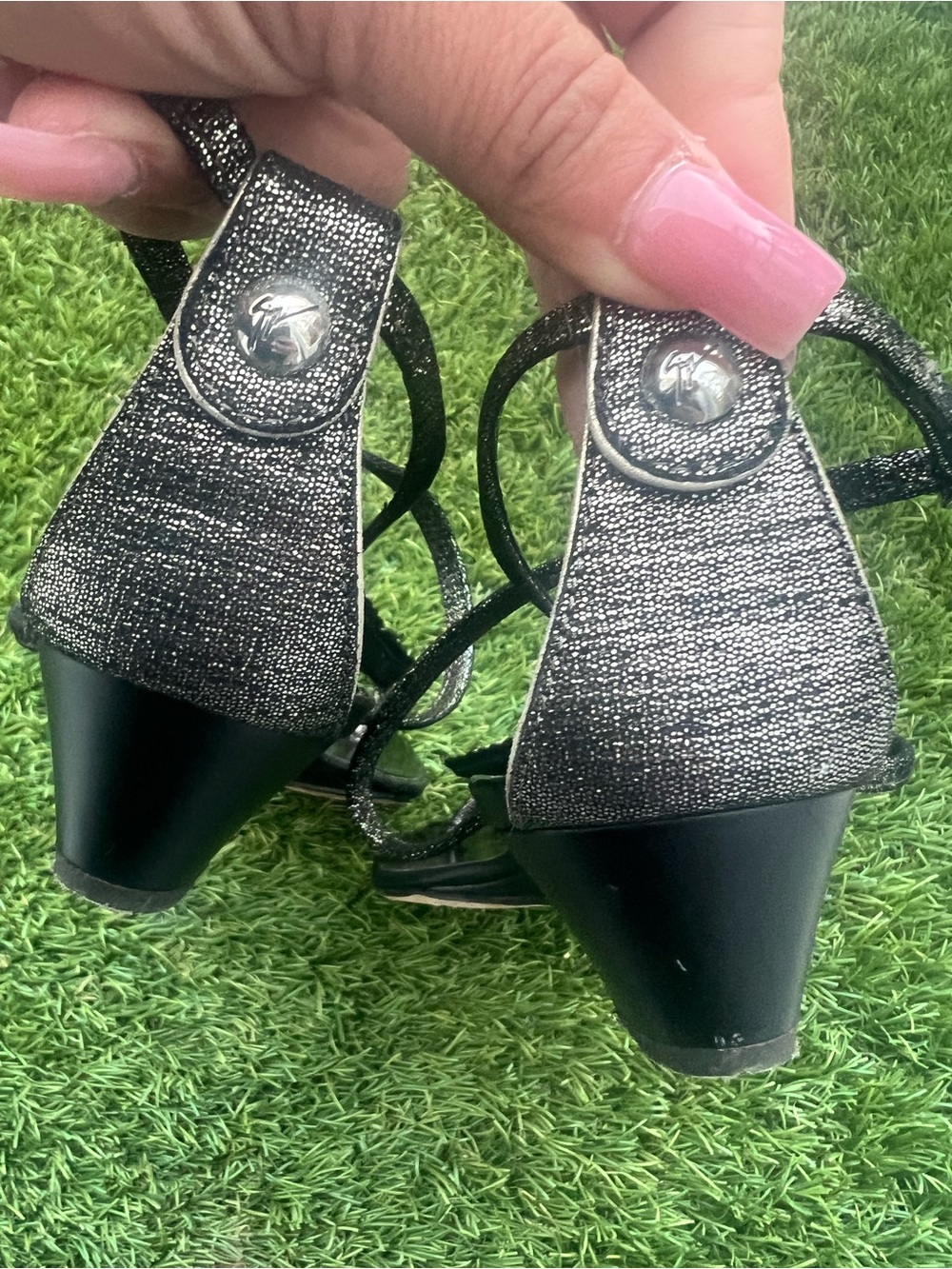 Giuseppe Zanotti Black Rhinestone T-Strap Sandals with Ankle Wrap - Picture 2 of 3